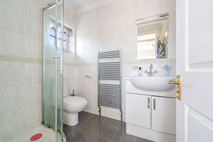 Photo 16- click for photo gallery